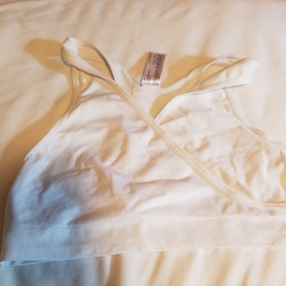 Medela medium nursing bra